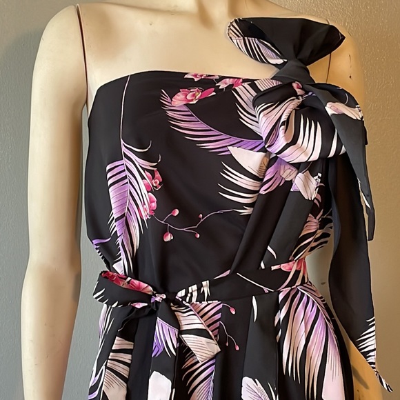 Helena’s floral, versatile, Hawaiian, beach cover up dress . - Picture 5 of 12